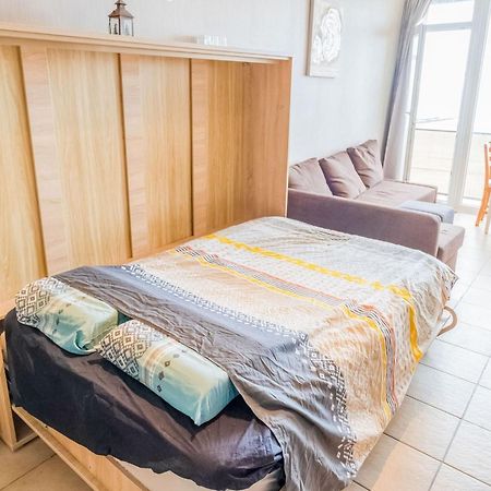Contemporary Apartment In Oostende With Balcony Esterno foto