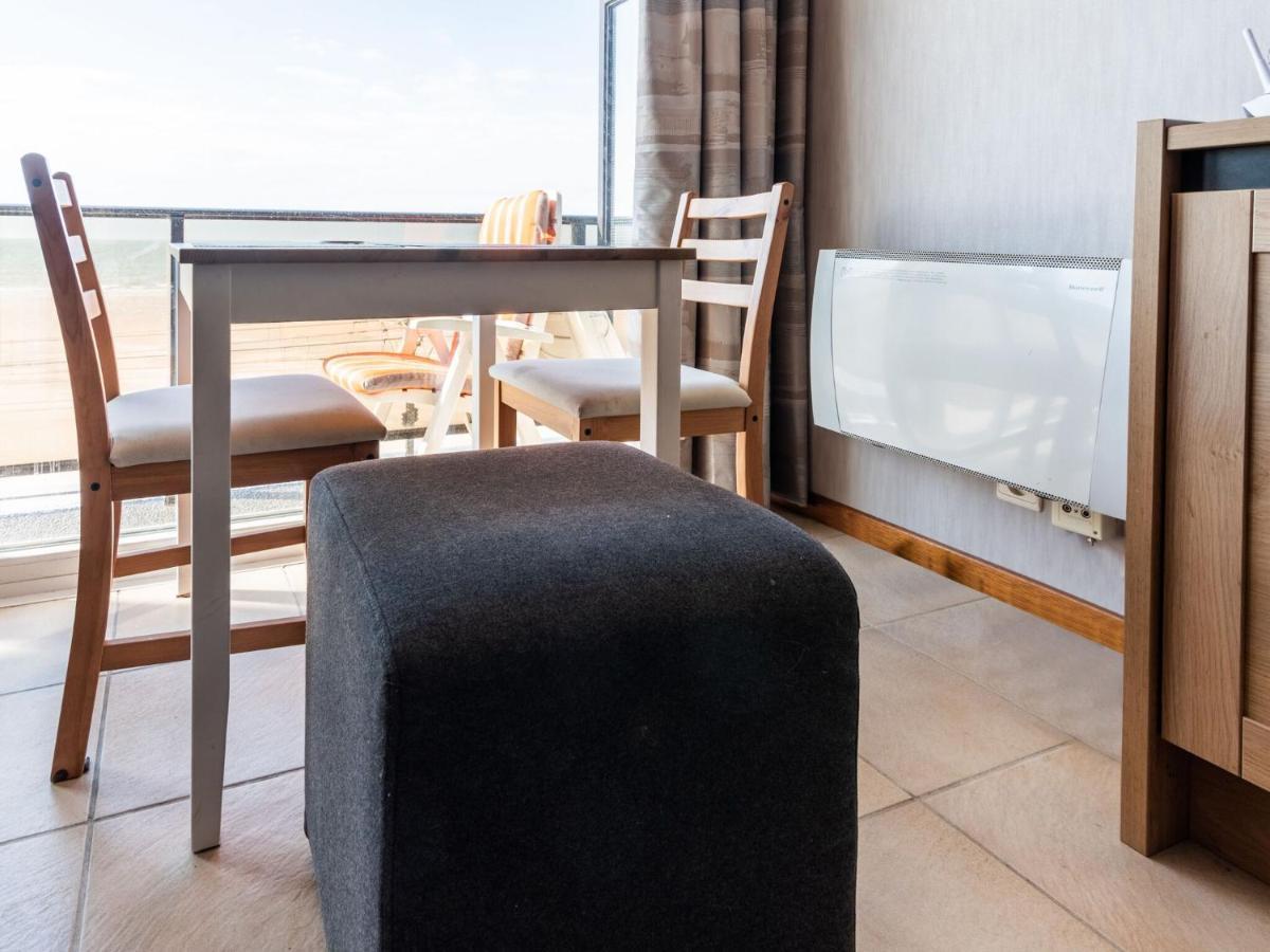 Contemporary Apartment In Oostende With Balcony Esterno foto