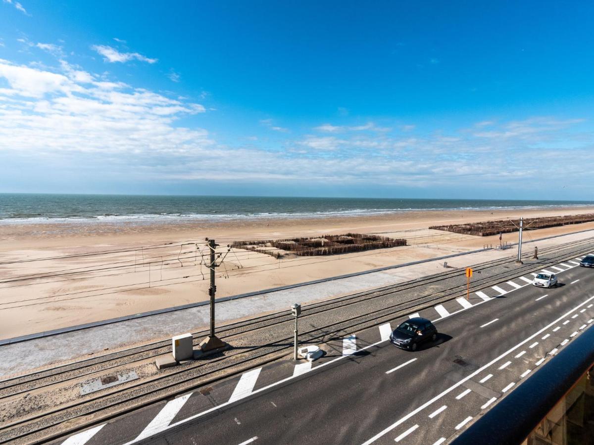 Contemporary Apartment In Oostende With Balcony Esterno foto